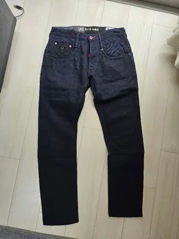 CROSS BACK CARROT FIT 다크 블루 데님