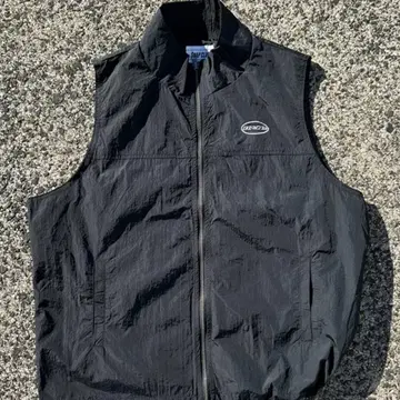 [ Snap club ] 서클 자수 나일론 지퍼 베스트 드로 코드 포함