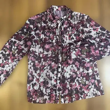 레리안 로샤스 리본 포함 쉬폰 블라우스