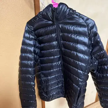 UNIQLO 블랙 다운 자켓 M