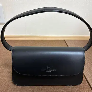 HIROMI ICHIDA 블랙 가죽 핸드백