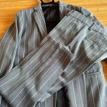 그레이 스트라이프 비즈니스 정장 L