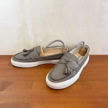 컨디션 최상 지은 헤븐즈 x 마카로니안 23.5cm 천연 가죽 그레이