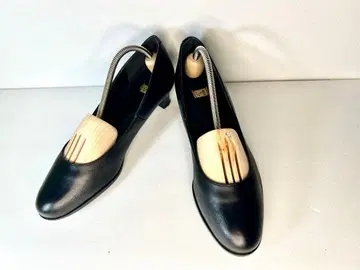 잉그 블랙 가죽 하이힐 24.5cm EEE