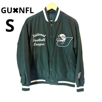 GU x NFL 콜라보 바시티 자켓 뉴욕 제츠 사이즈 S