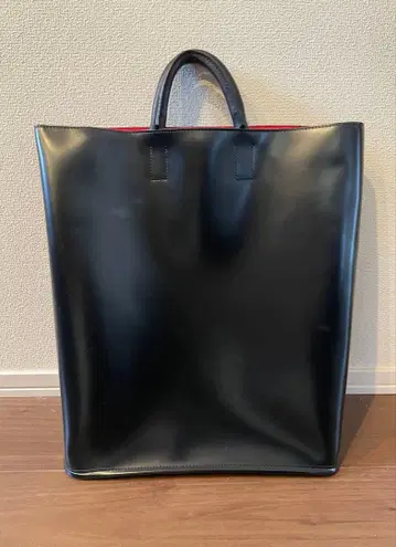 PIENI 블랙 가죽 토트백 L