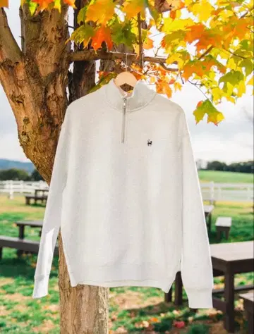 nasufarmvillage 하프 집업 스웨트셔츠