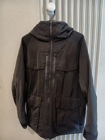 UNIQLO White Mountaineering 다운 자켓