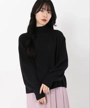 STRAWBERRY-FIELDS 하이넥 니트 스웨터