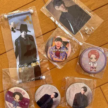 GOLDEN BOMBER 가챠 캔뱃지 8개 세트
