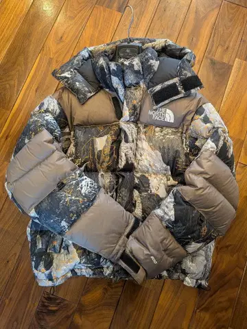 THE NORTH FACE 카모플라쥬 다운 자켓