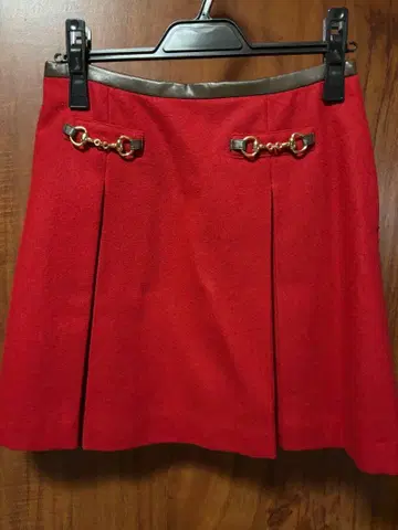 빨간색 플리츠 스커트 사이즈 2