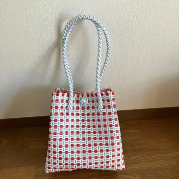 파사르백 / 빨간색과 하얀색의 뜨개질 토트백
