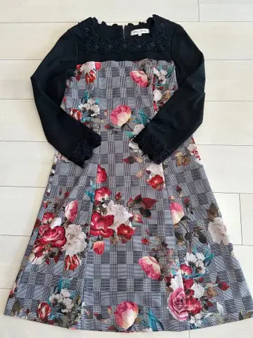 Super Beauty 꽃무늬 체크 원피스 40