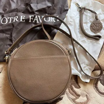 노트르파보리 원형 숄더백 플라비