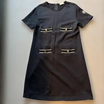 MONCLER 블랙 반팔 원피스