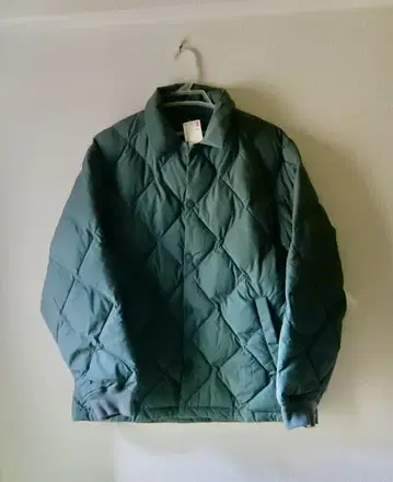 유니클로 퍼프 테크 퀼팅 자켓 L 사이즈