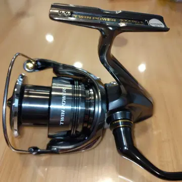 시마노 24 TWIN POWER 4000XG