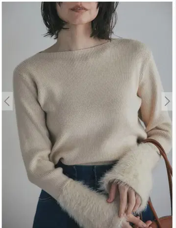 aefre 샤기 벨 슬리브 니트탑