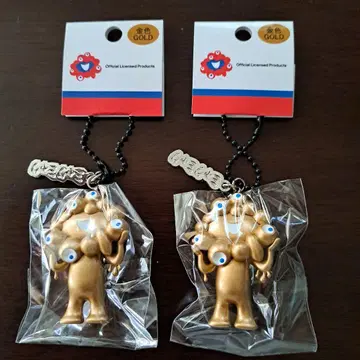 간사이 만박 미야쿠미야쿠 입체 PVC 키링 플레이트 포함 골드 컬러