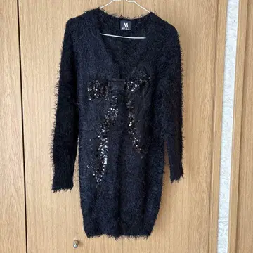 세련되고 즐거운 스웨터! 파티에도 경사에도!