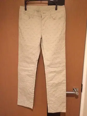 MACPHEE 베이지 자수 팬츠 중고