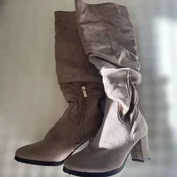 세일 베이지 스웨이드풍 롱 부츠