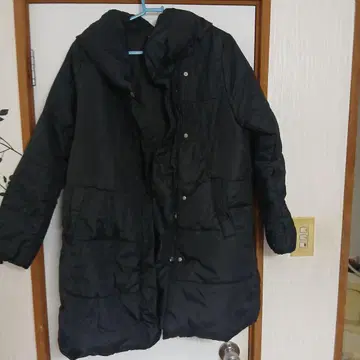 블랙 롱 다운 자켓 earth