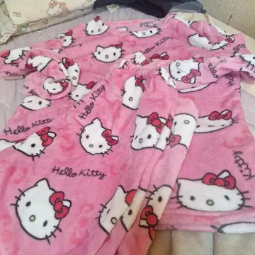 헬로키티 룸웨어, 파자마 택 없음. 미사용