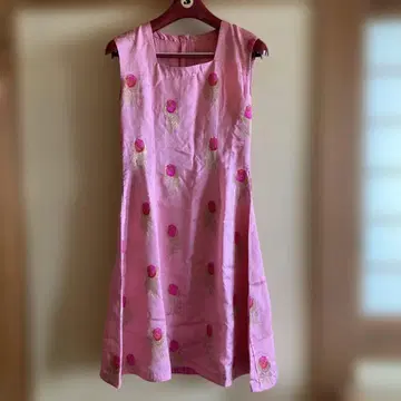 핑크 슬리브리스 원피스 꽃무늬 자수