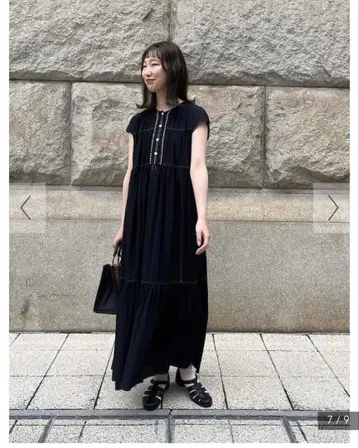 yuni 페플럼 프렌치 슬리브 원피스 블랙