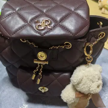 새상품급 란다 브라운 퀼팅 백팩 테디베어 포함