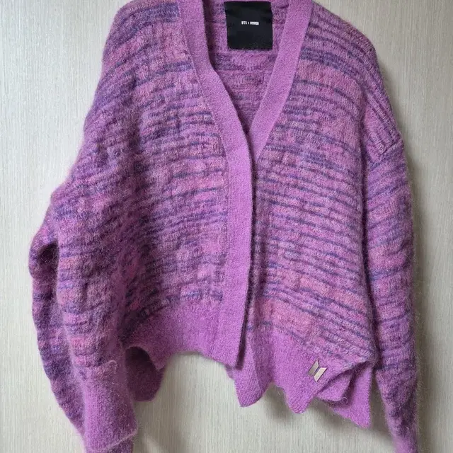 (한섬) BTS x 시스템  모헤어 가디건  부클가디건