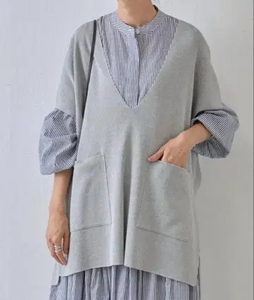 BEARDSLEY 비어즐리 V넥 니트 베스트 오버 사이즈 그레이색