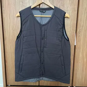 POUTNIK PYGMY Vest Black S