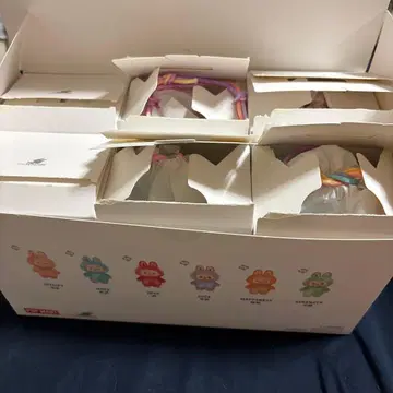 THE MONSTERS Big into Energy 봉제 인형 펜던트