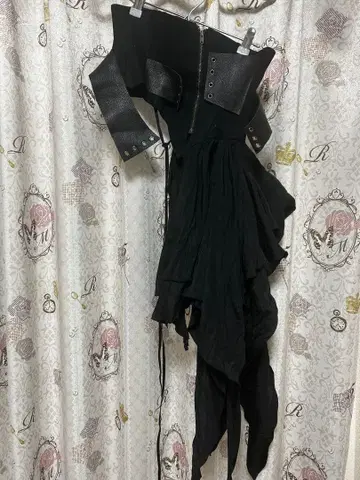 셰그릿 가죽 코르셋