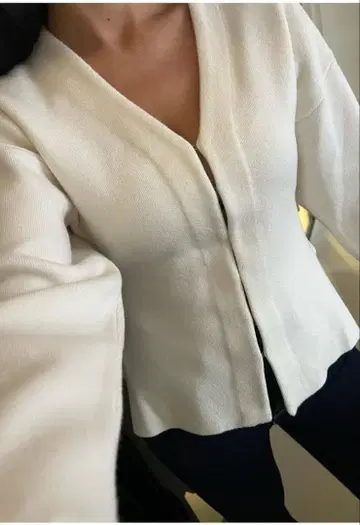 ZARA 화이트 가디건 M