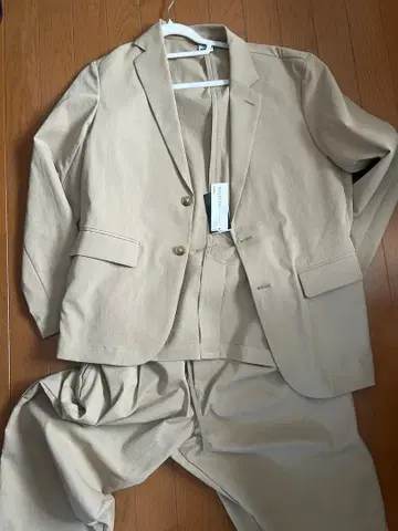 TIGORA 베이지 캐주얼 수트 L