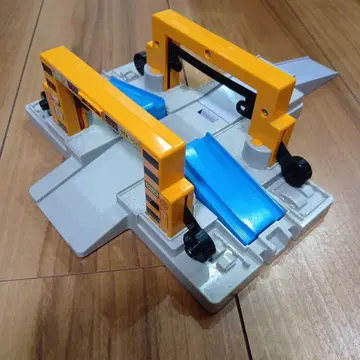 프라레일 아치 건널목