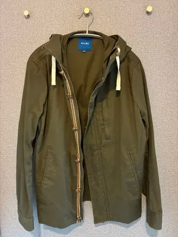 BEAMS 후드 부착 올리브 자켓 M