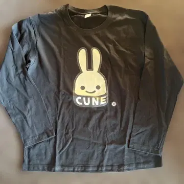 CUNE 토끼 로고 긴팔 티셔츠 블랙
