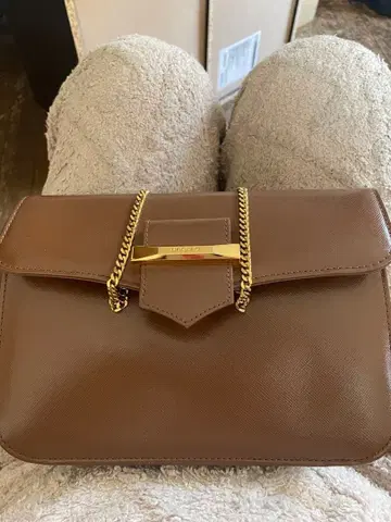 UNGARO 브라운 숄더백 골드 체인