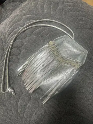 실버 프린지 가죽 숄더백 NOMADIS