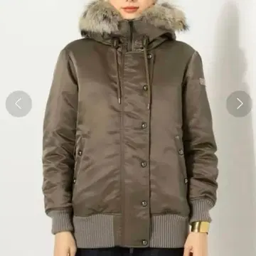 TATRAS R라인 다운 자켓 LTA16A4479