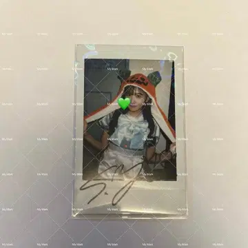 FRUITS ZIPPER 사쿠라이 유이 폴라로이드 사인 파라 의상