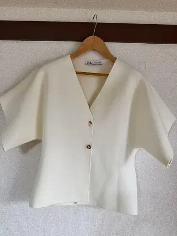 ZARA 플레인 니트 숏 슬리브 가디건