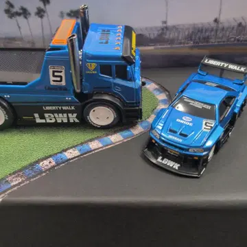 Liberty Walk 스카이라인 GTRR34 트랜스포트