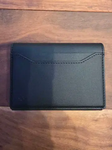 Spigen Valentinus S MagSafe 카드 케이스