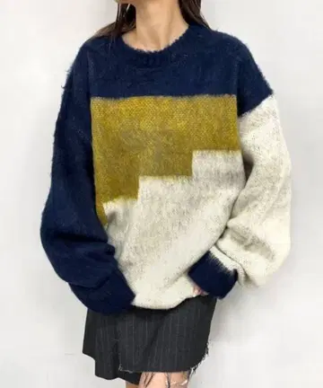 [ KOOKY'N/쿠키 ] 알파카와 양 혼합 니트 스웨터 바이컬러 절개